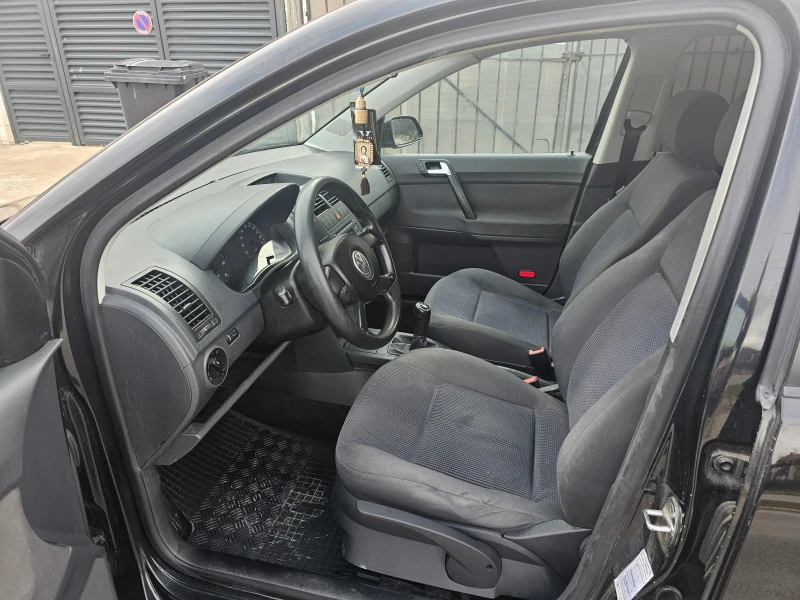VW Polo Гаражно-климатр, снимка 12 - Автомобили и джипове - 53576585