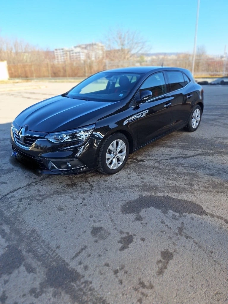 Renault Megane 1.33 TCE, снимка 3 - Автомобили и джипове - 49135778