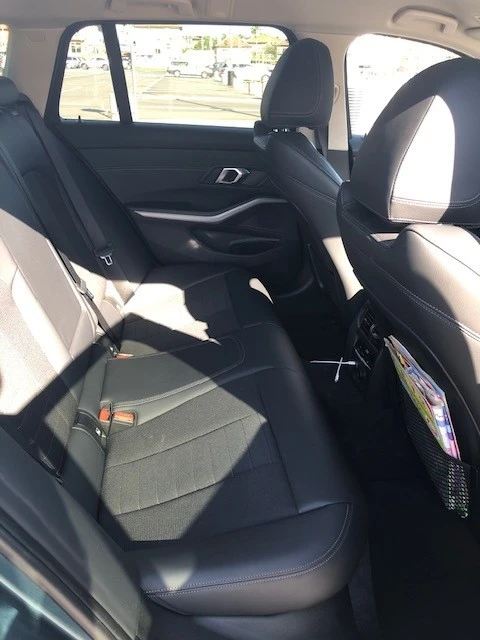 BMW 318 D, Premium Selection гаранция до Март 2026, снимка 12 - Автомобили и джипове - 52089809