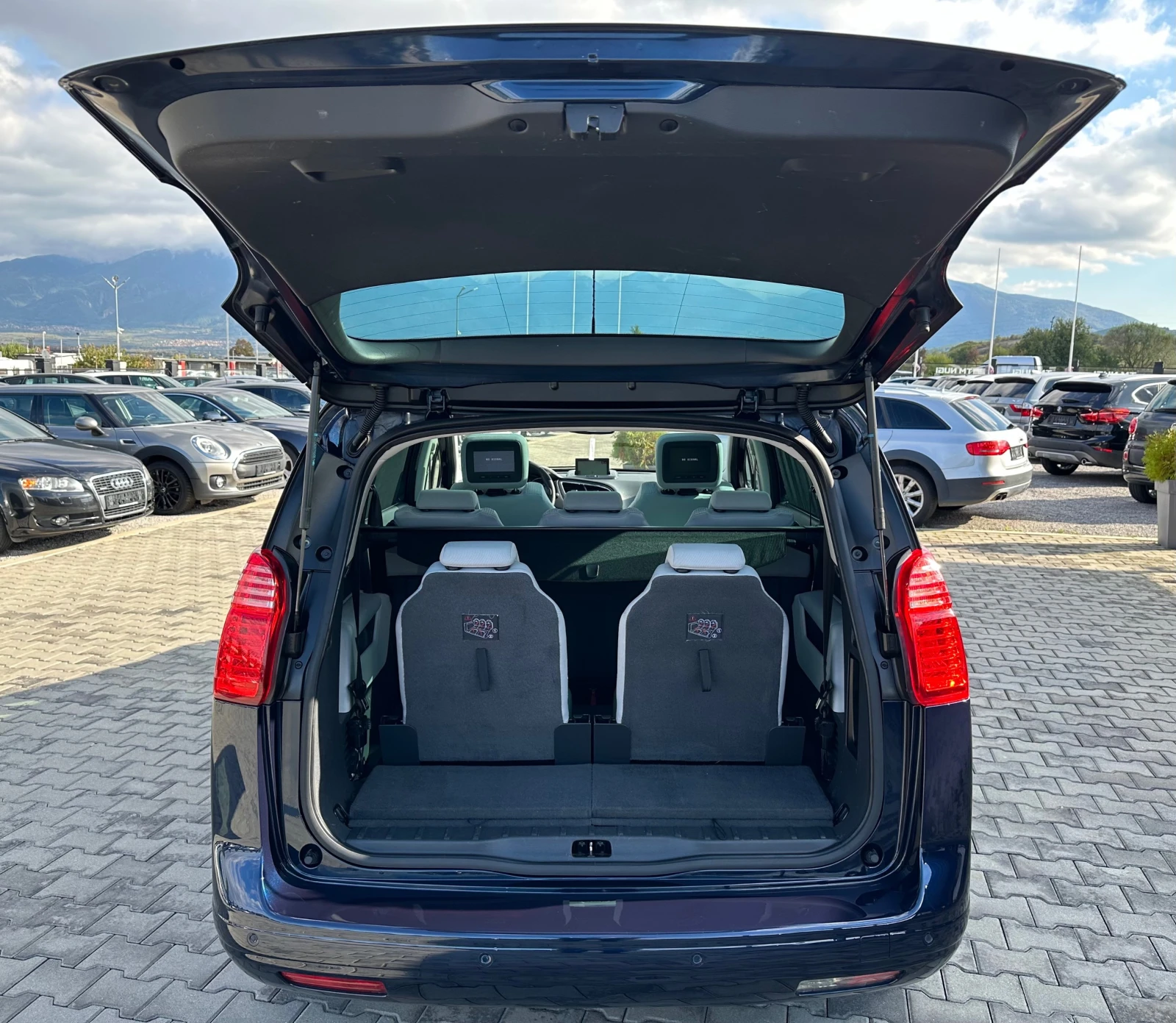 Peugeot 5008 NAVI* HEAD UP DISPLAY* 7mesta* DVD* TOP*  | Mobile.bg   16