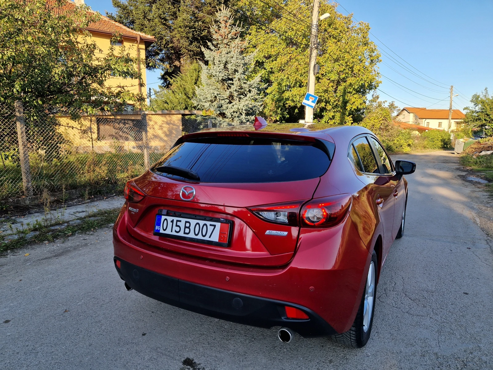 Mazda 3 2.2D SKYACTIV SPORT* FULL*  ОТЛИЧНА - изображение 4