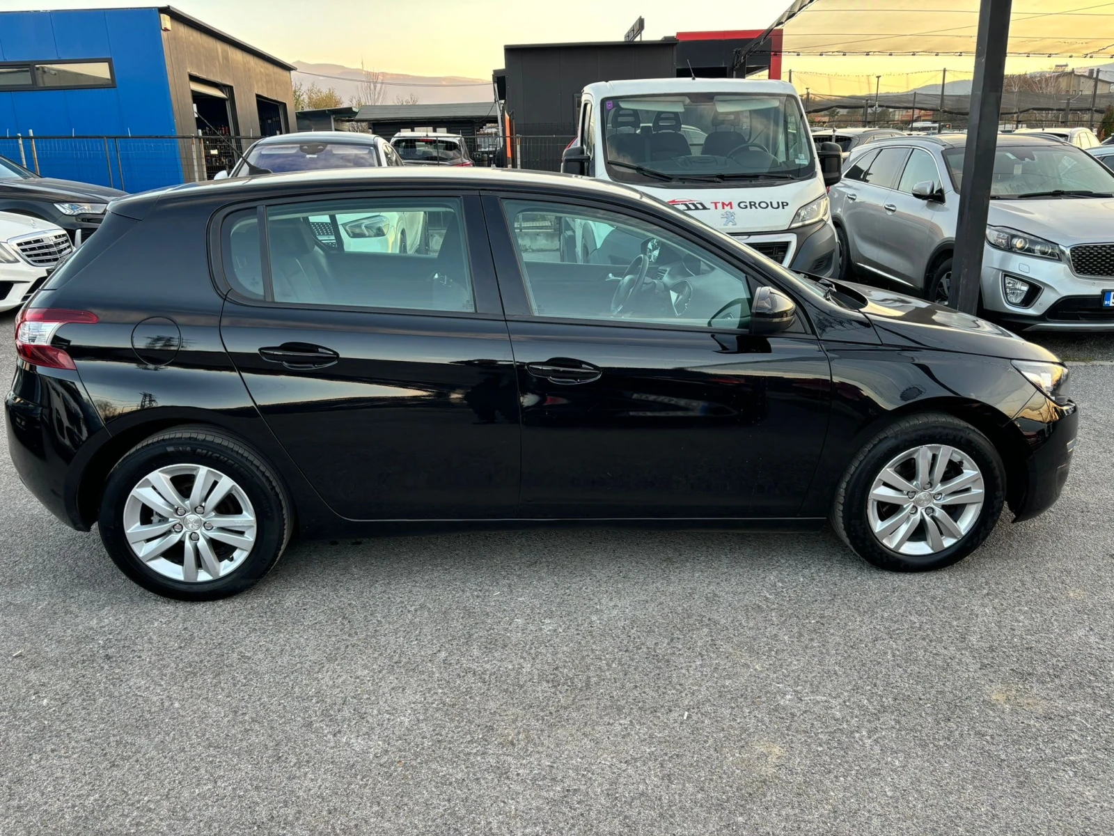 Peugeot 308 1.5 BLUE HDI - изображение 7