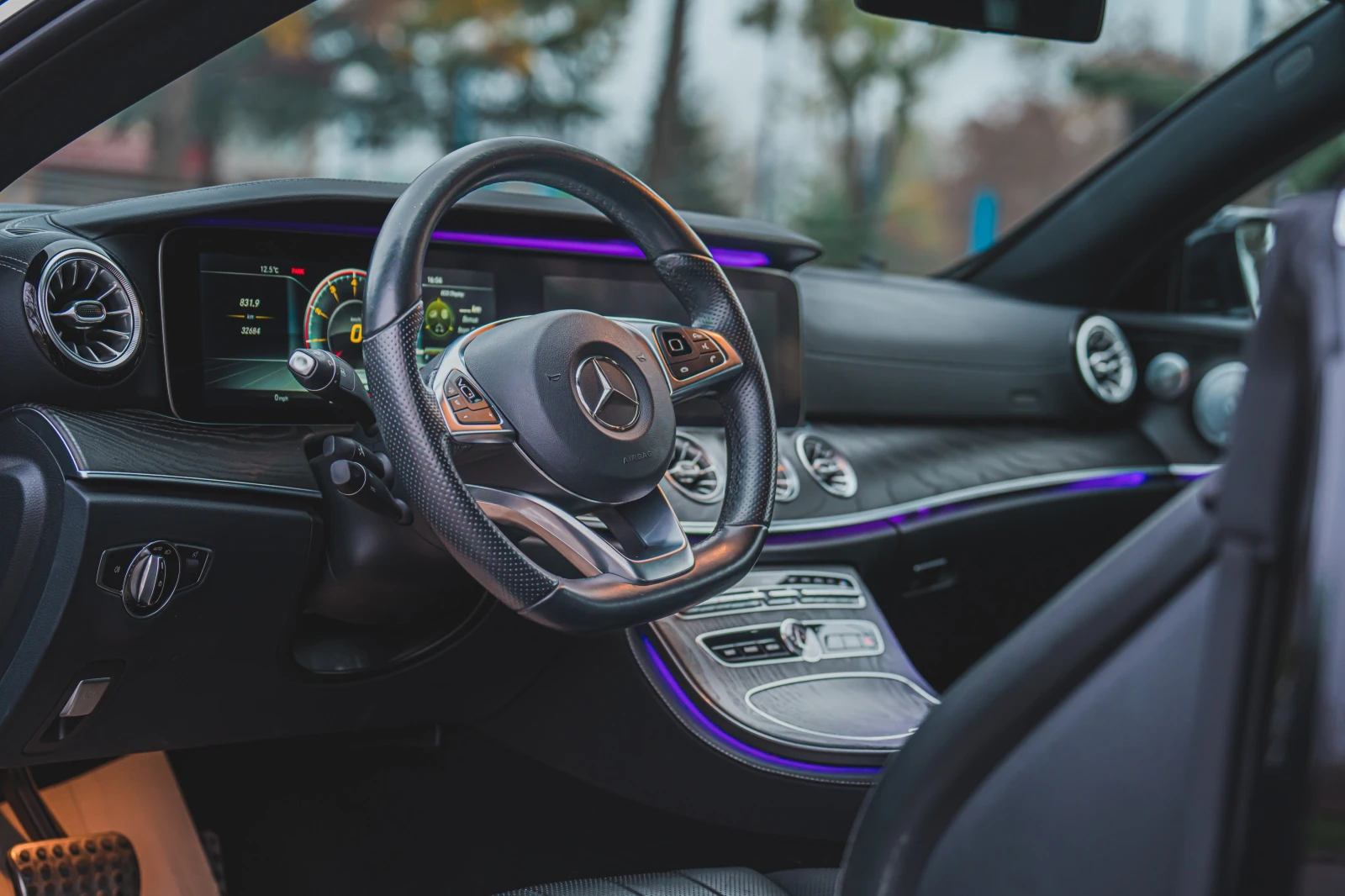 Mercedes-Benz E 400  - изображение 9