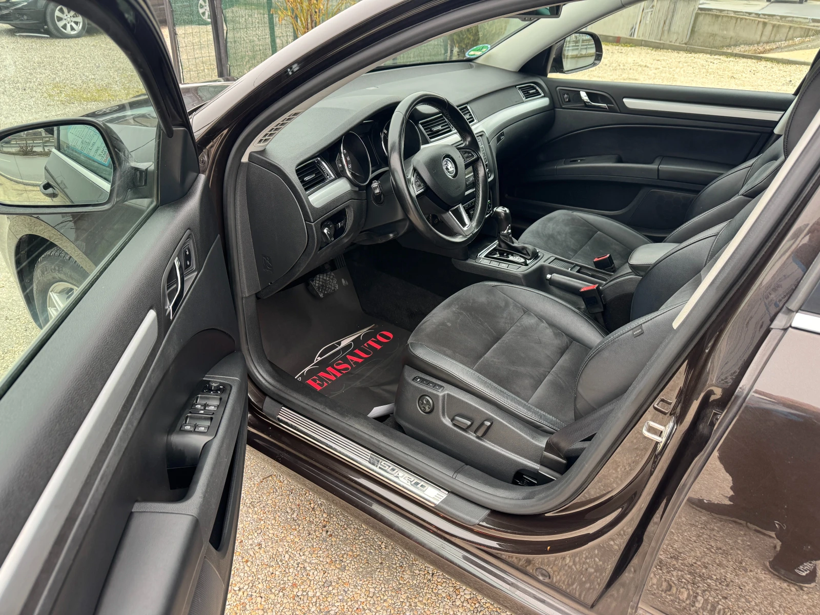 Skoda Superb 2.0TDI* 4X4* EURO5 - изображение 10