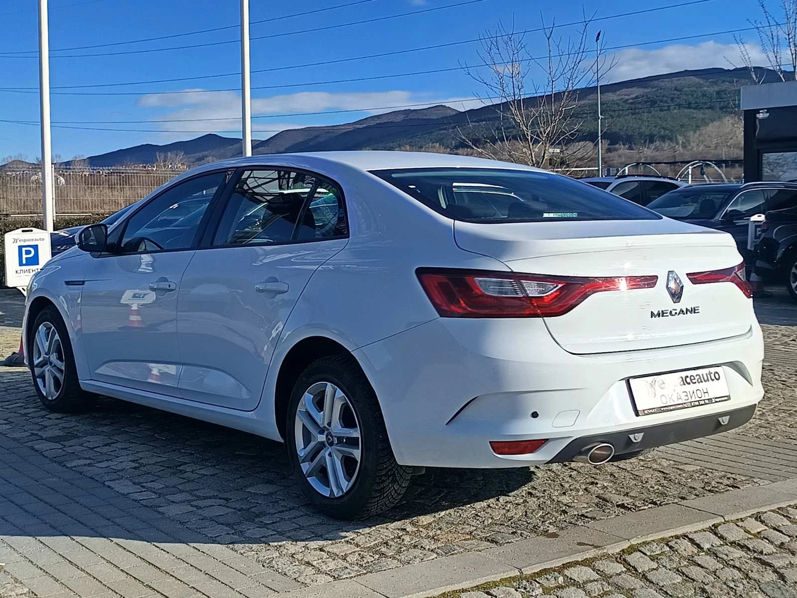 Renault Megane 1.3Tce/140�.�. | Mobile.bg � ����������� 6