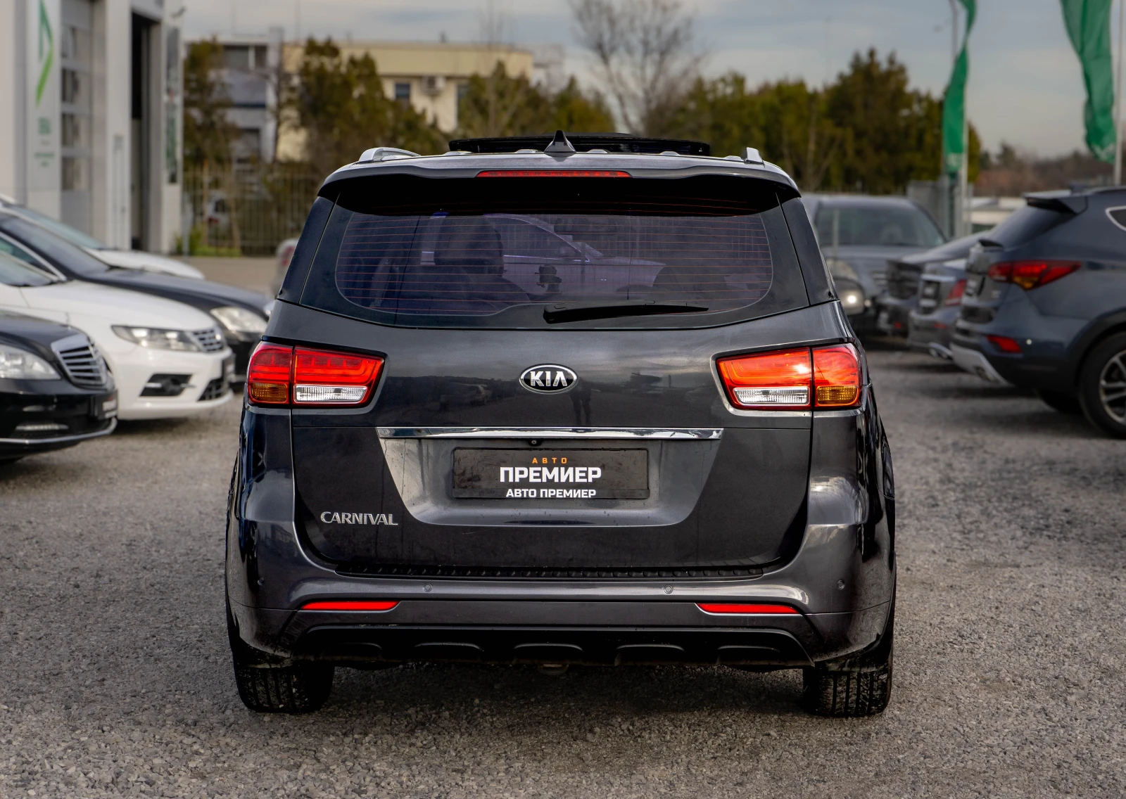 Kia Carnival 2.2CRDI-ТОП-6М.ГАР.РЕАЛНИ КМ. - изображение 5