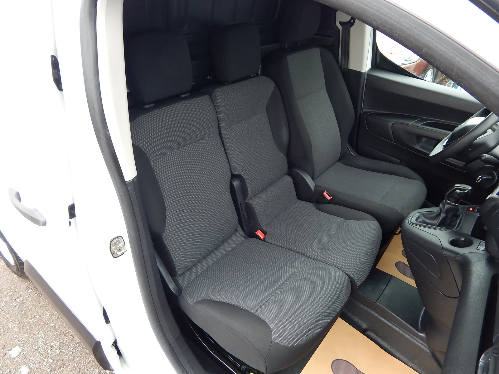 Peugeot Partner 1.6HDI* 100k.* EURO6* , снимка 17 - Автомобили и джипове - 54068264