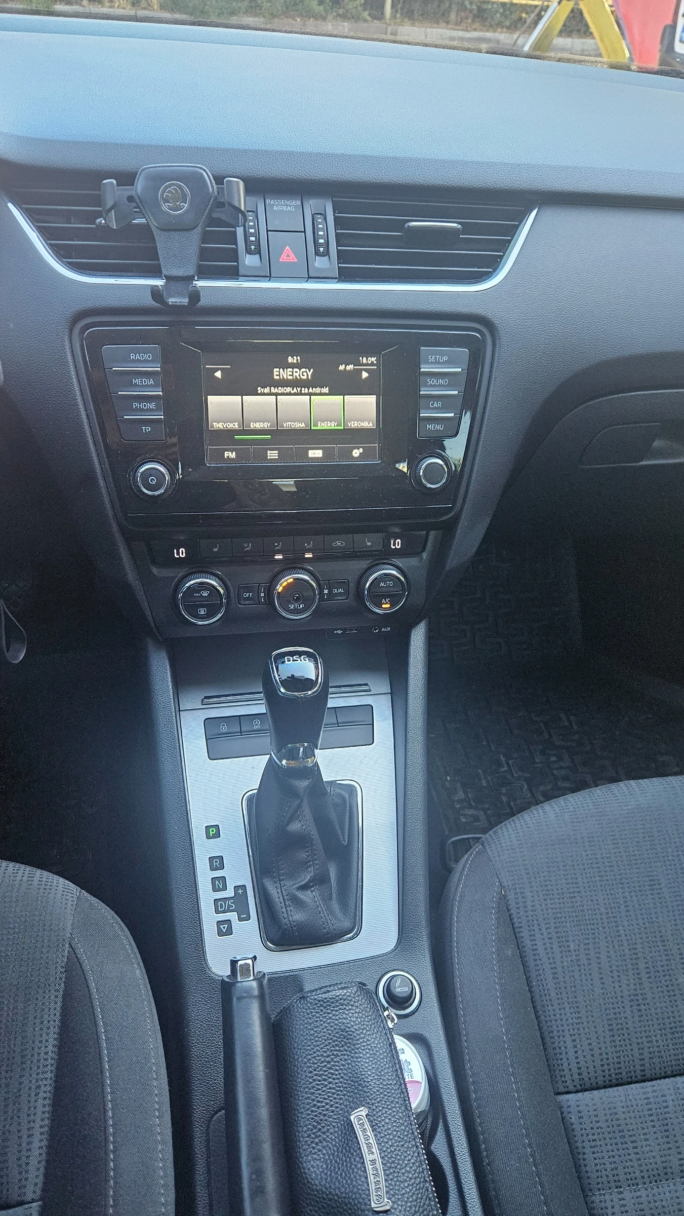 Skoda Octavia 1.6, снимка 9 - Автомобили и джипове - 54073172