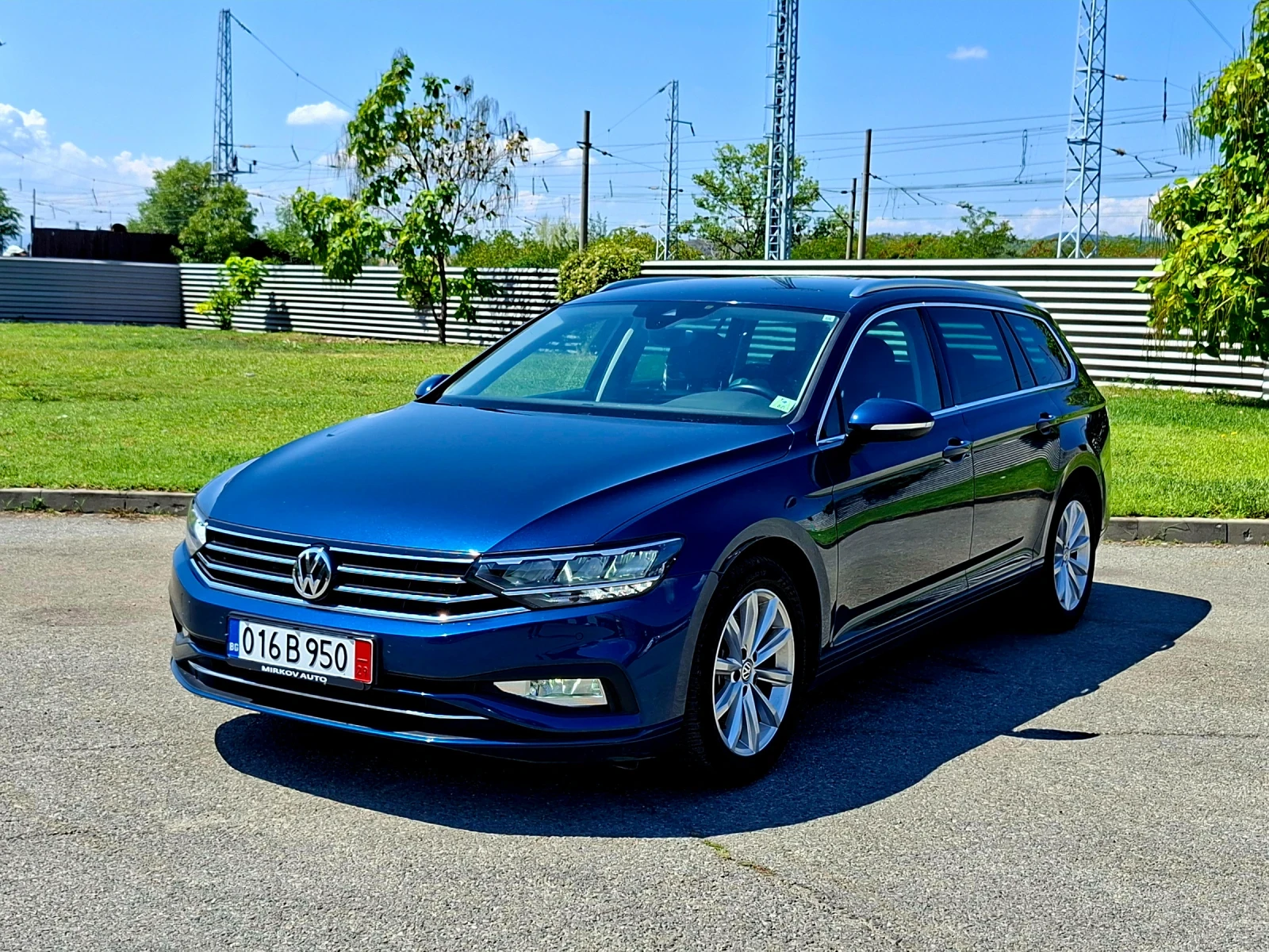 VW Passat 2.0TDI/AUTOMATIC/НОВА СЕРВИЗНА ИСТОРИЯ