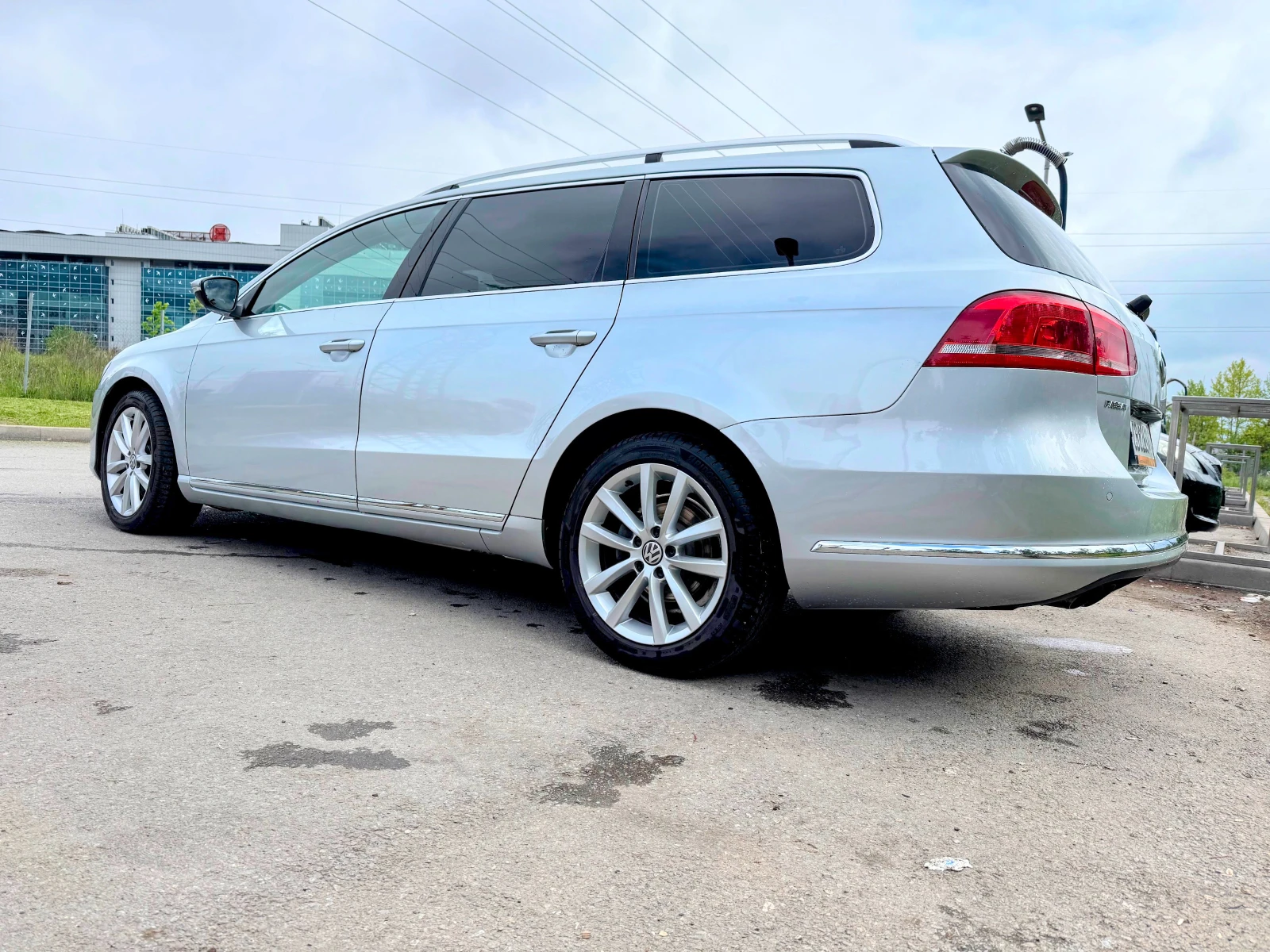 VW Passat B7 2.0 TDI 140 к.с Highline, снимка 6 - Автомобили и джипове - 54591867