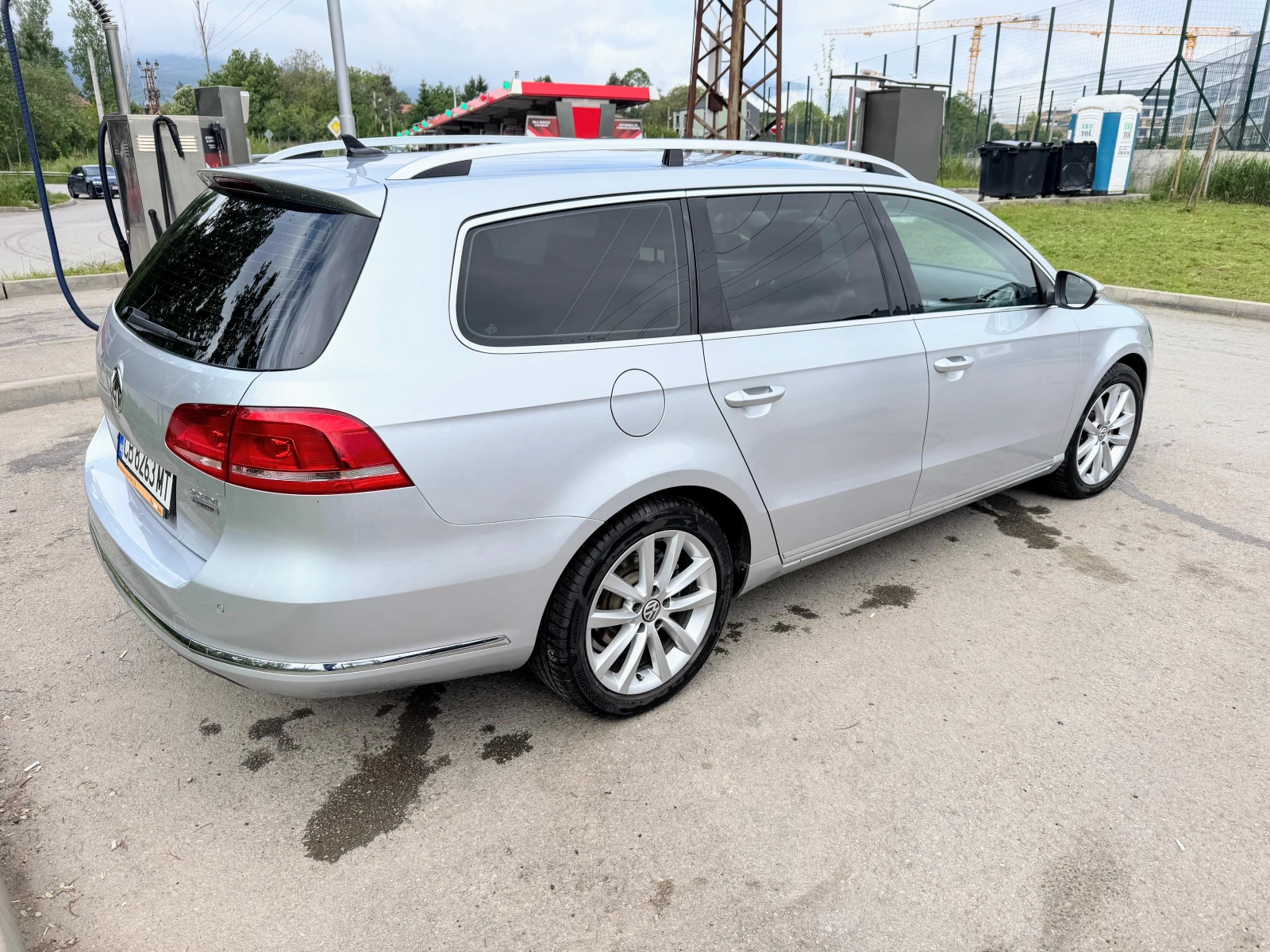 VW Passat B7 2.0 TDI 140 к.с Highline, снимка 4 - Автомобили и джипове - 54591867