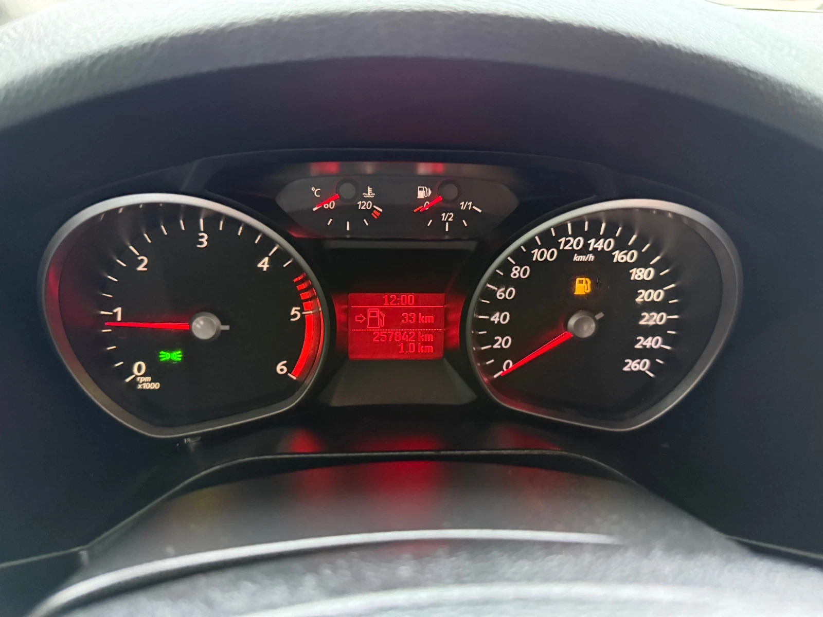Ford Galaxy 2.0TDI 7 МЕСТА ЛИЗИНГ, снимка 15 - Автомобили и джипове - 54763069
