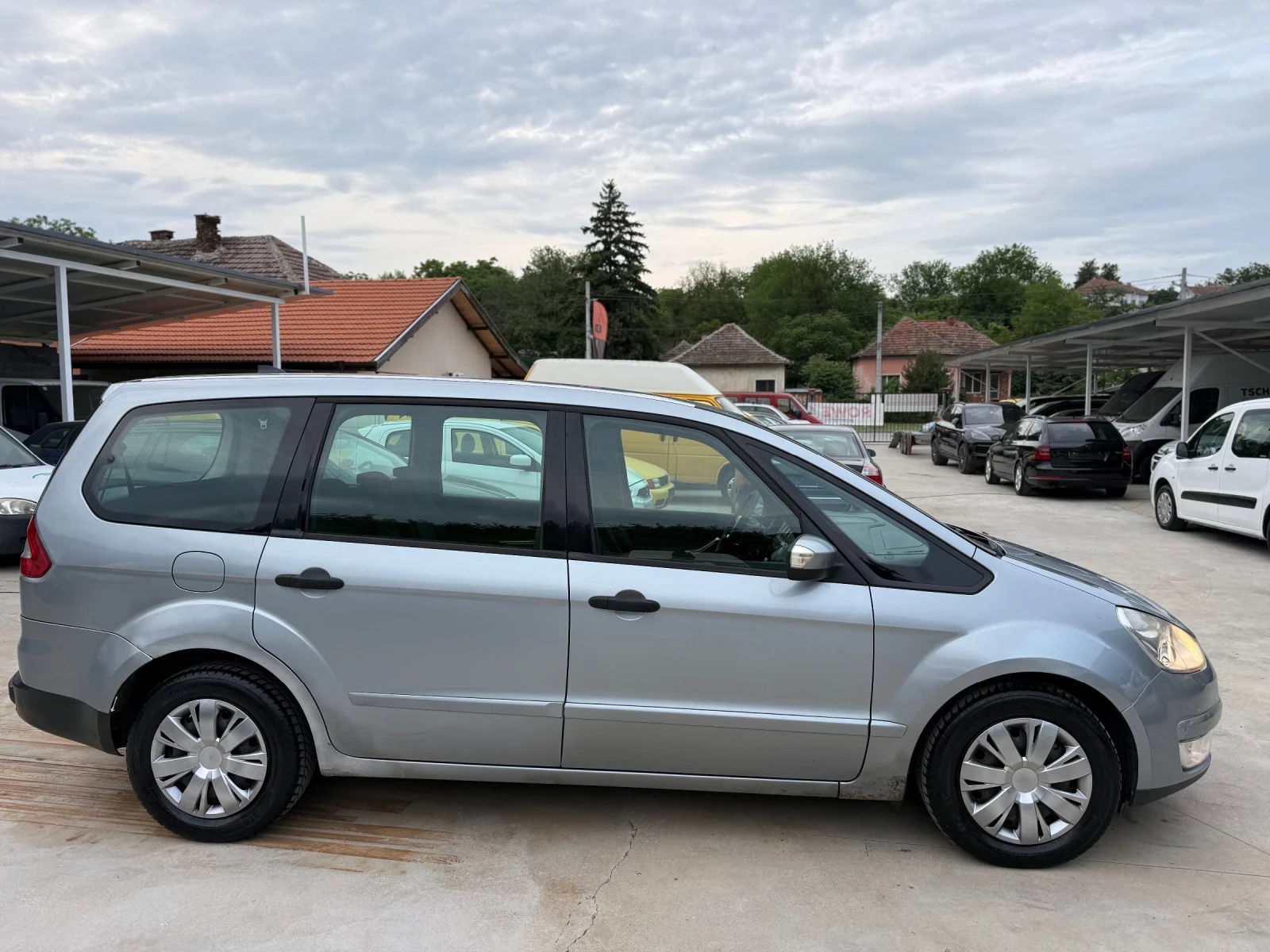 Ford Galaxy 2.0TDI 7 МЕСТА ЛИЗИНГ, снимка 4 - Автомобили и джипове - 54763069