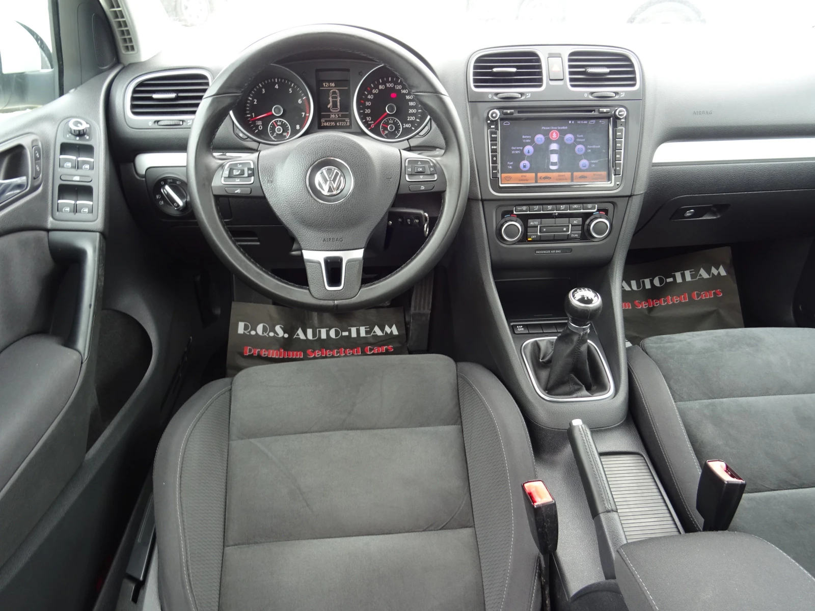 VW Golf 1.4tsi Highline, снимка 12 - Автомобили и джипове - 54779324