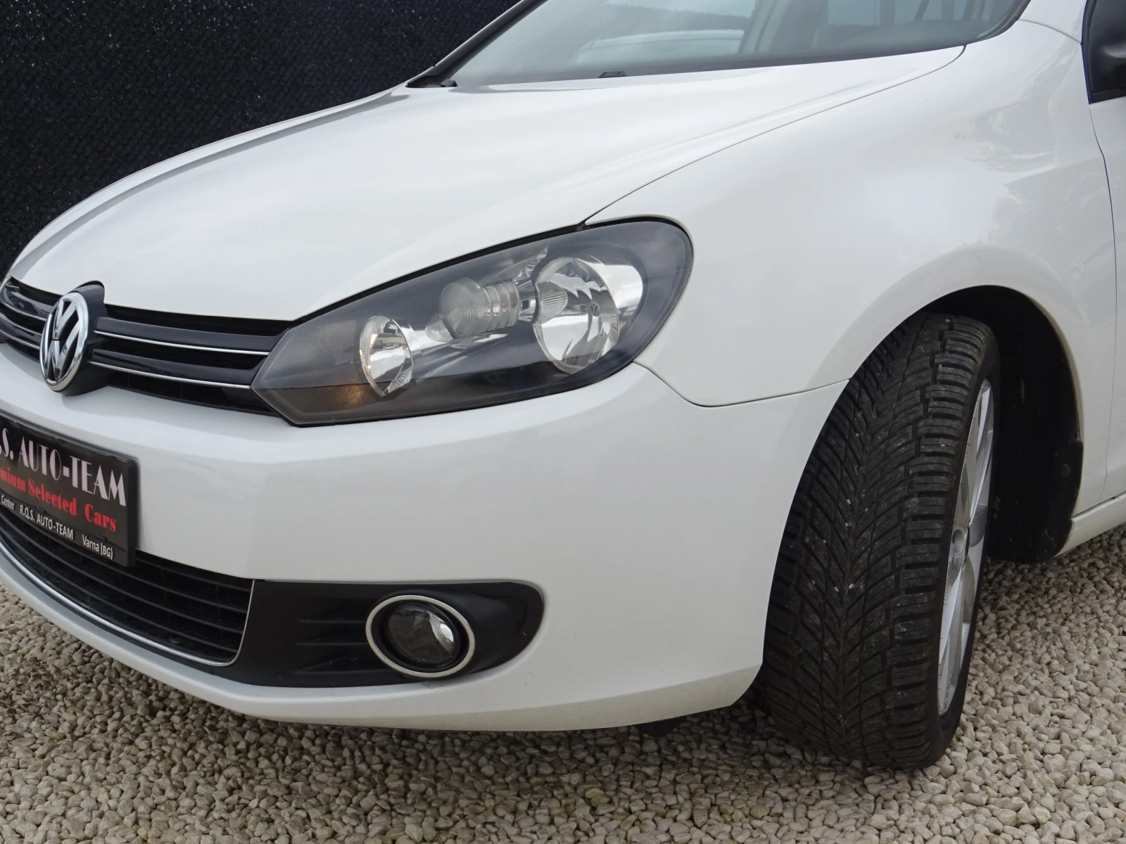 VW Golf 1.4tsi Highline, снимка 17 - Автомобили и джипове - 54779324