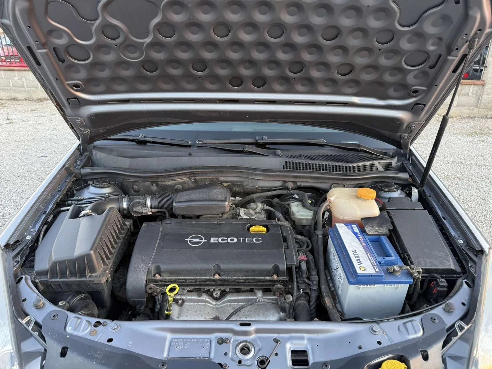 Opel Astra 1.6 I 105 к.с., снимка 17 - Автомобили и джипове - 54948410