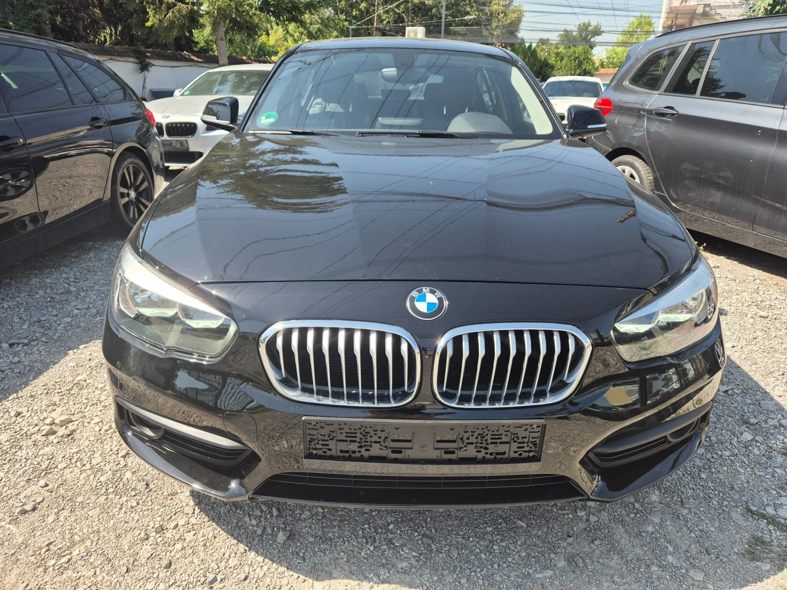 BMW 116 D Facelift! Urban!, снимка 2 - Автомобили и джипове - 54975921