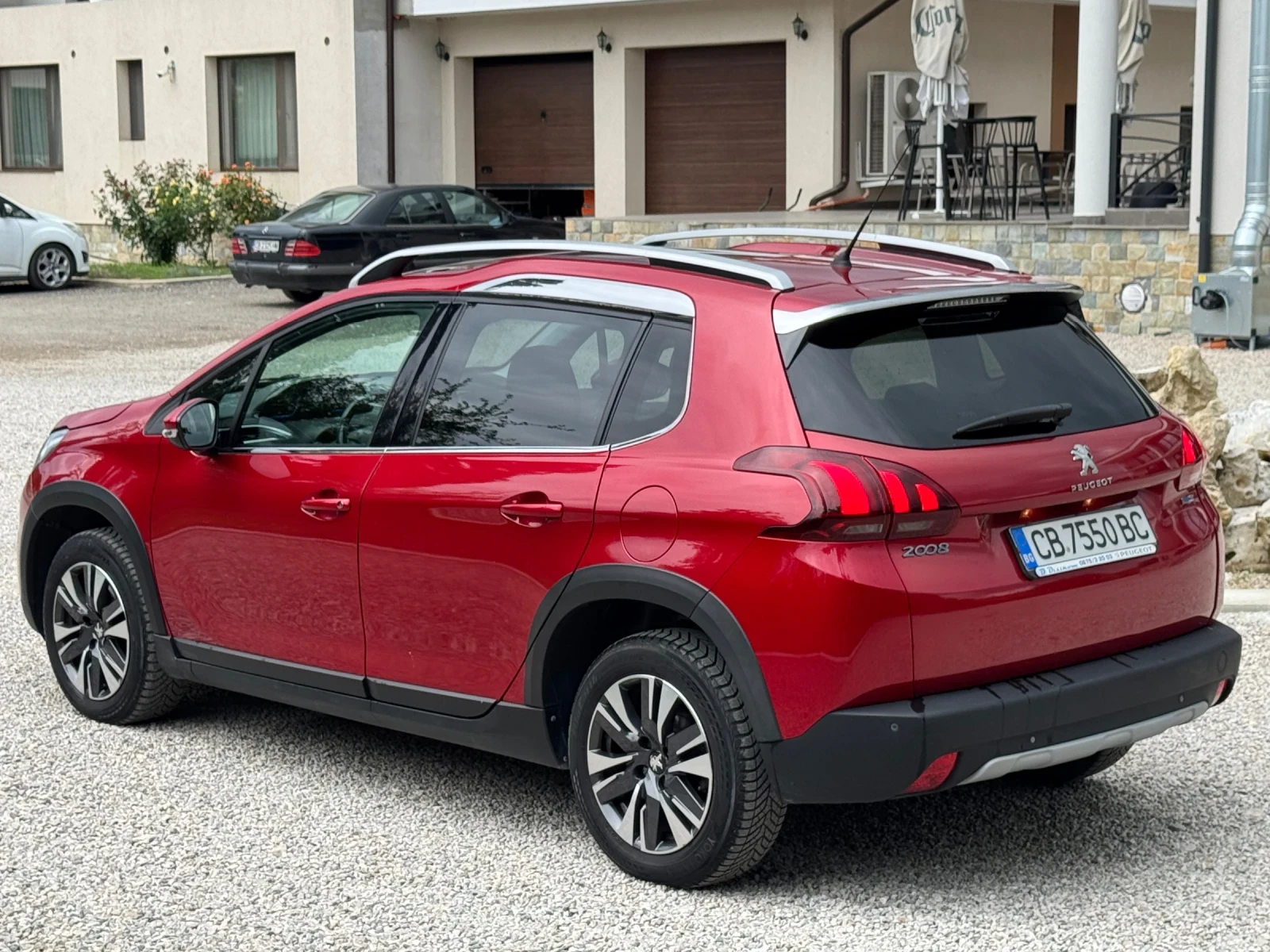 Peugeot 2008 1.2 110, снимка 6 - Автомобили и джипове - 55652058