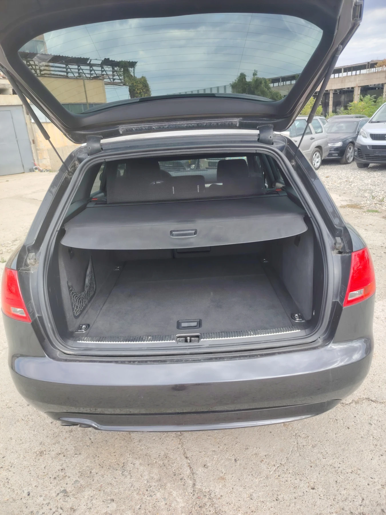 Audi A4, снимка 9 - Автомобили и джипове - 55829085