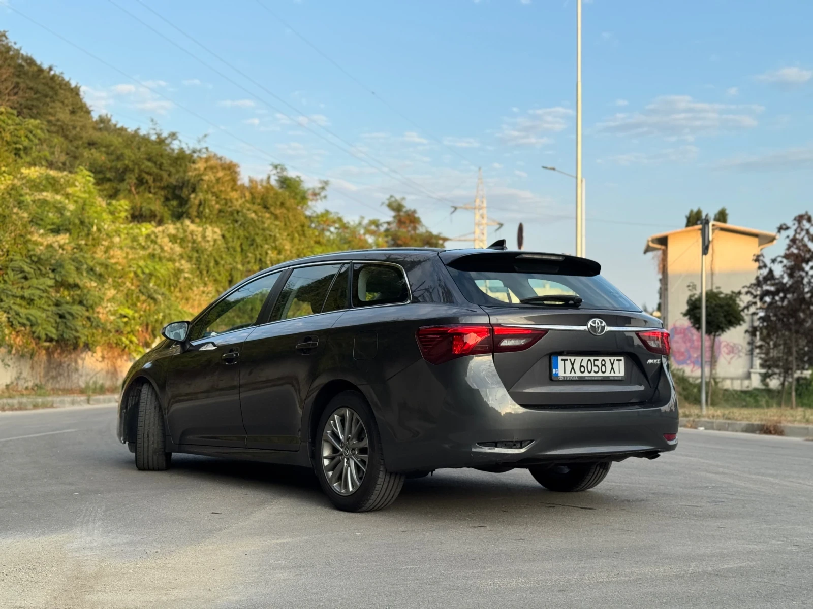 Toyota Avensis 2.0D4D 74хил км, снимка 4 - Автомобили и джипове - 55875974