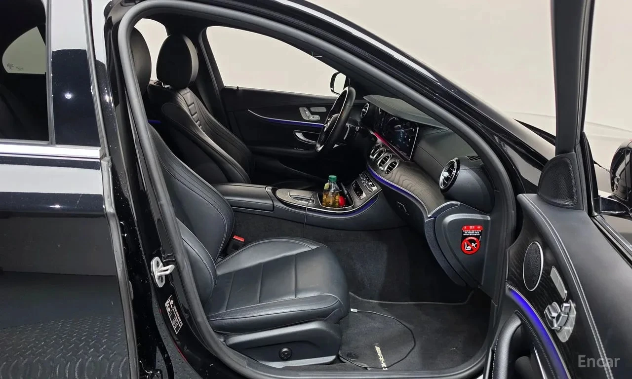 Mercedes-Benz E 220 * 4MATIC AMG Line * ДИСТРОНИК * HUD, снимка 10 - Автомобили и джипове - 55989716