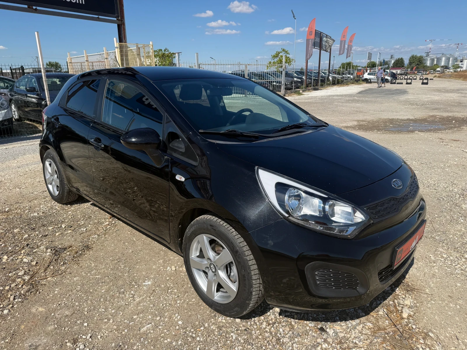 Kia Rio 1.1CRDI, снимка 3 - Автомобили и джипове - 56070120