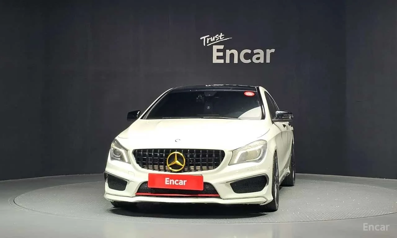 Mercedes-Benz CLA 45 AMG * ПОДГРЕВ* KEYLSS* ФИКСИРАНА ЦЕНА ДО БЪЛГАРИЯ* , снимка 3 - Автомобили и джипове - 56180842
