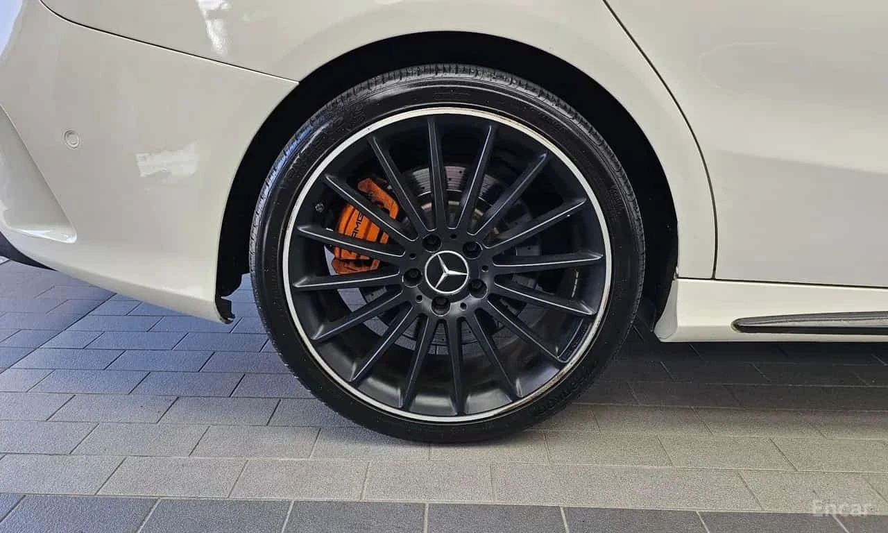 Mercedes-Benz CLA 45 AMG * ПОДГРЕВ* KEYLSS* ФИКСИРАНА ЦЕНА ДО БЪЛГАРИЯ* , снимка 5 - Автомобили и джипове - 56180842