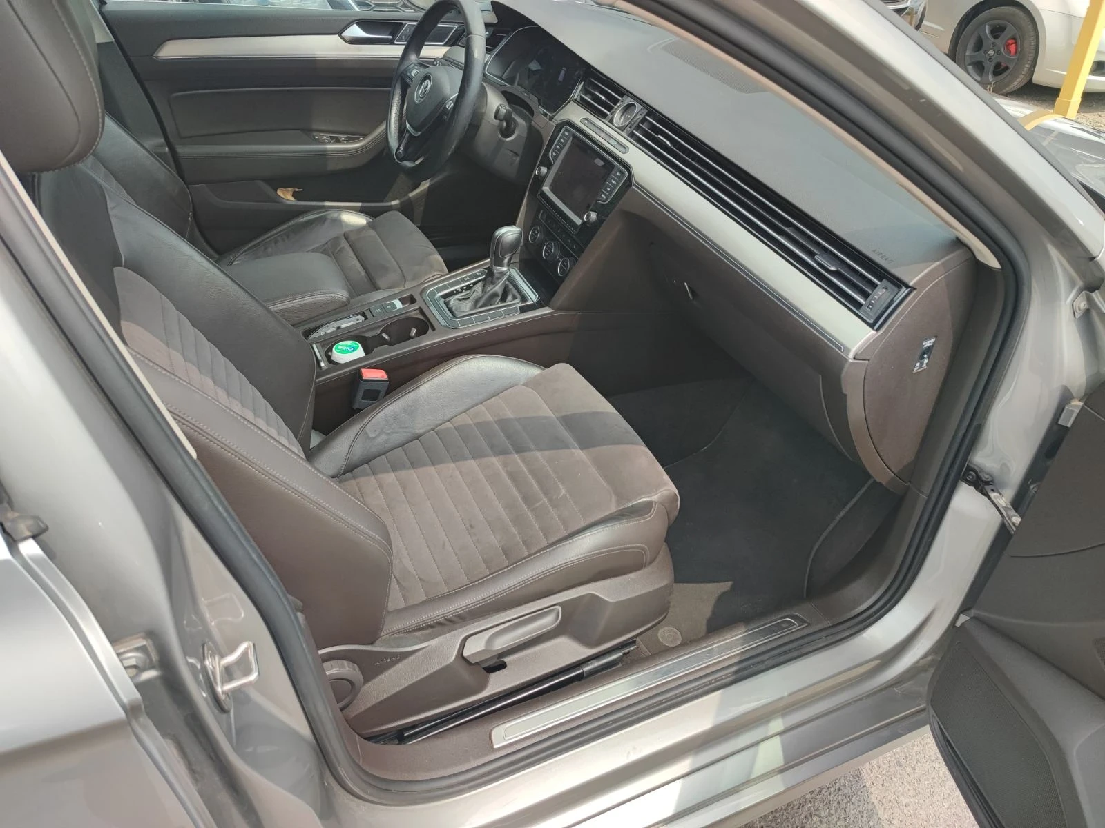 VW Passat 2000, снимка 5 - Автомобили и джипове - 56576620