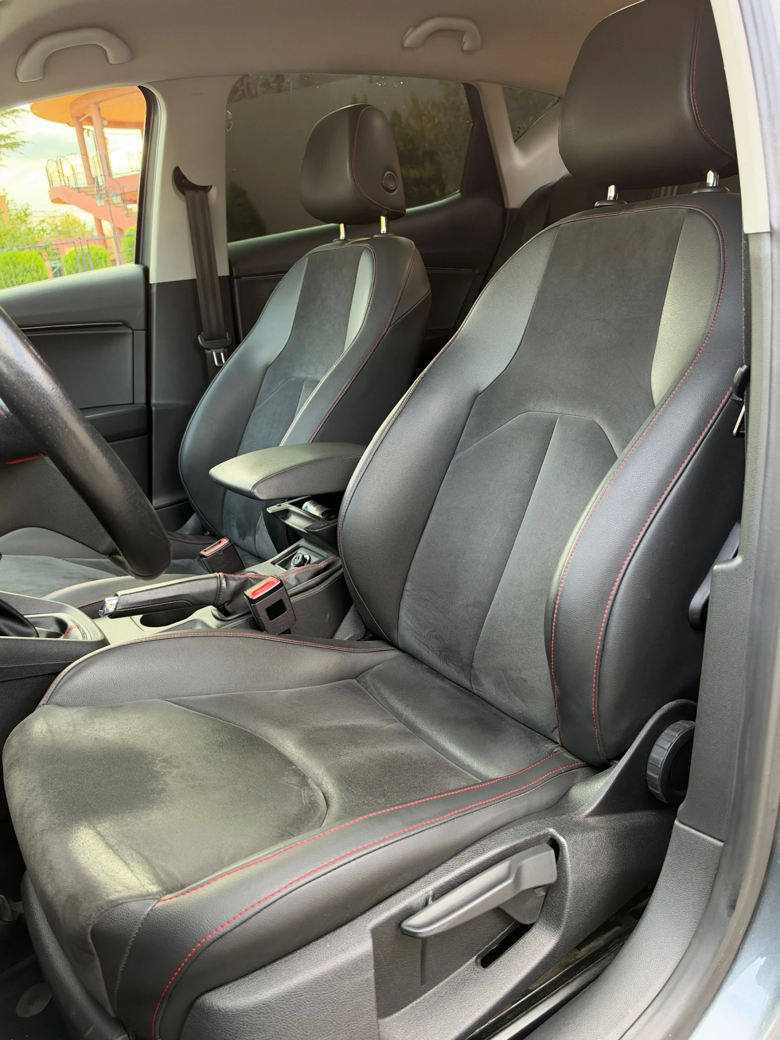 Seat Leon 2.0 TDI, снимка 10 - Автомобили и джипове - 56664101
