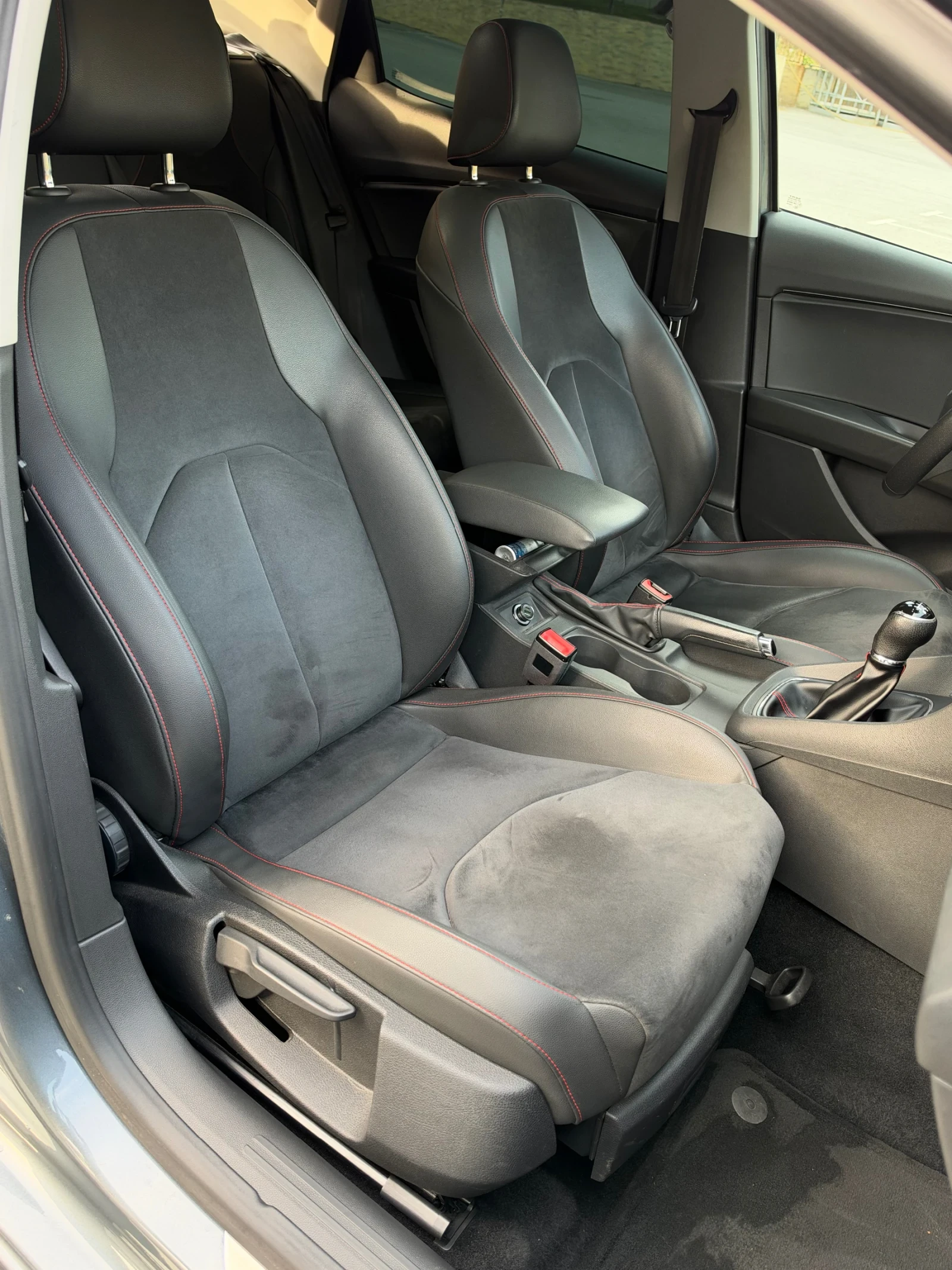 Seat Leon 2.0 TDI, снимка 11 - Автомобили и джипове - 56664101