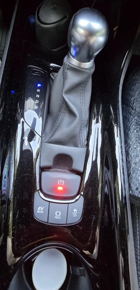 Toyota C-HR Гаранционен, снимка 9