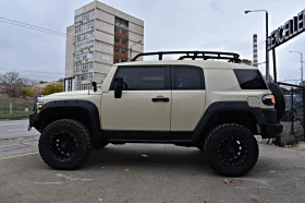 Toyota Fj cruiser 4.0i* V6* AUTOMAT* A-TRACK* 3''SUSPENSION*, снимка 2