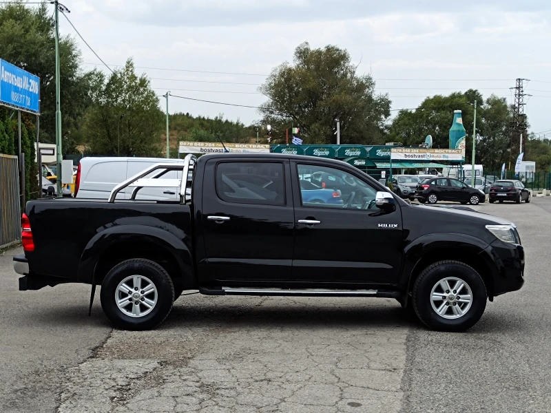 Toyota Hilux 2.5 D4D* 4X4* БАВНИ* БЛОКАЖ* NAVI* КАМЕРА* , снимка 4 - Автомобили и джипове - 47191901