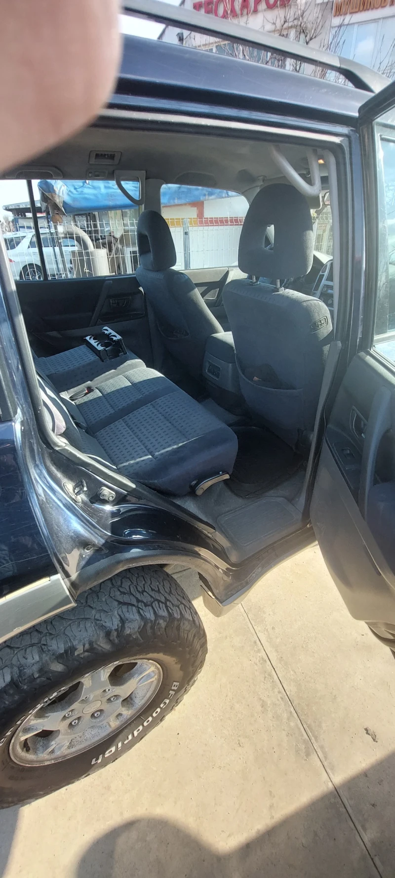 Mitsubishi Pajero, снимка 12 - Автомобили и джипове - 48964189