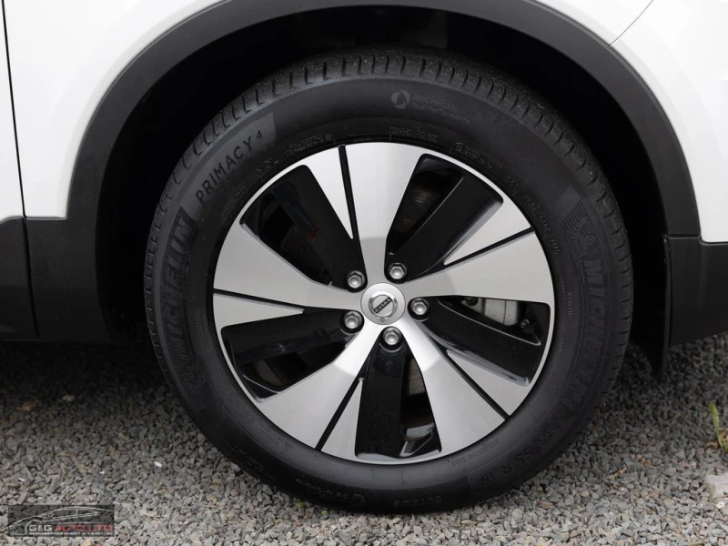Volvo XC40 T5/261HP/INSCRIPTION/LED/NAVI/CAM/267vpr, снимка 3 - Автомобили и джипове - 49920485