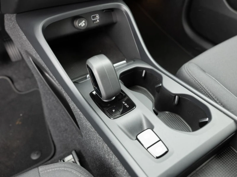 Volvo XC40 T5/261HP/INSCRIPTION/LED/NAVI/CAM/267vpr, снимка 16 - Автомобили и джипове - 49920485