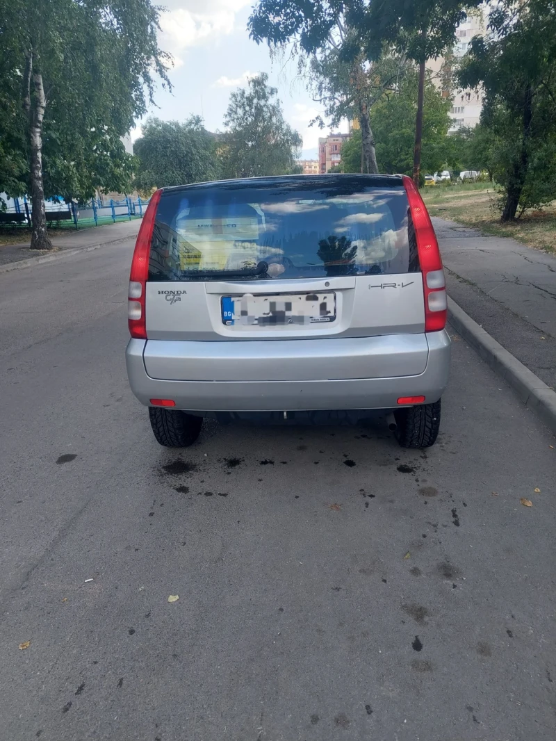 Honda Hr-v 1.6, снимка 5 - Автомобили и джипове - 50815720