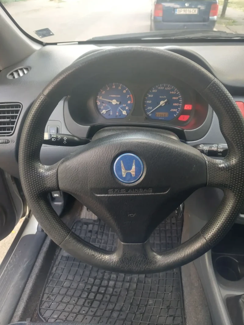 Honda Hr-v 1.6, снимка 10 - Автомобили и джипове - 50815720