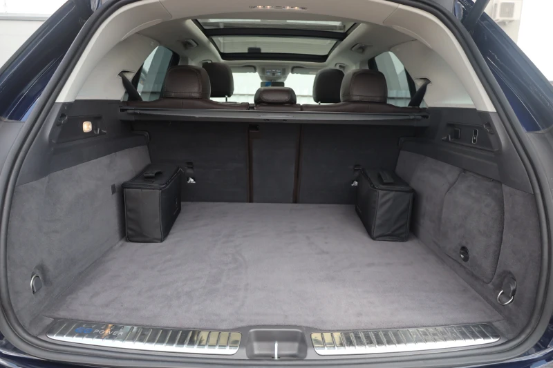 Mercedes-Benz GLE 350 dе 4Matic AMG 360 AIRMATIC Pano DISTRONIC iCarbg, снимка 9 - Автомобили и джипове - 51061419