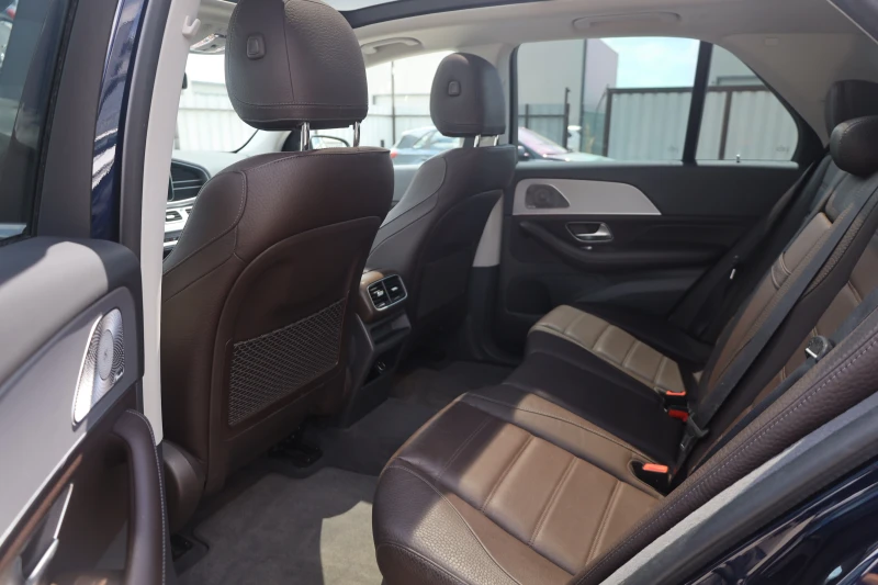 Mercedes-Benz GLE 350 dе 4Matic AMG 360 AIRMATIC Pano DISTRONIC iCarbg, снимка 10 - Автомобили и джипове - 51061419