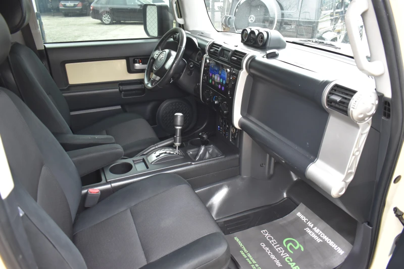 Toyota Fj cruiser 4.0i* V6* AUTOMAT* A-TRACK* 3''SUSPENSION*, снимка 15 - Автомобили и джипове - 52374792