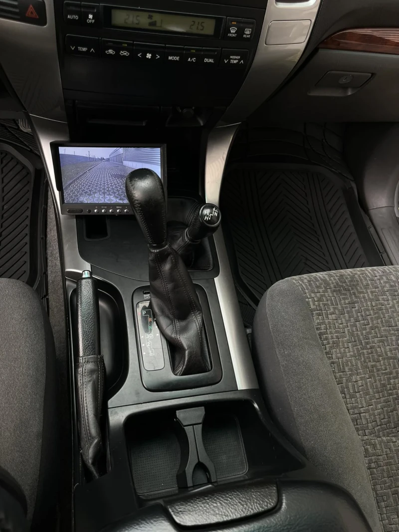 Toyota Land cruiser, снимка 13 - Автомобили и джипове - 52734756