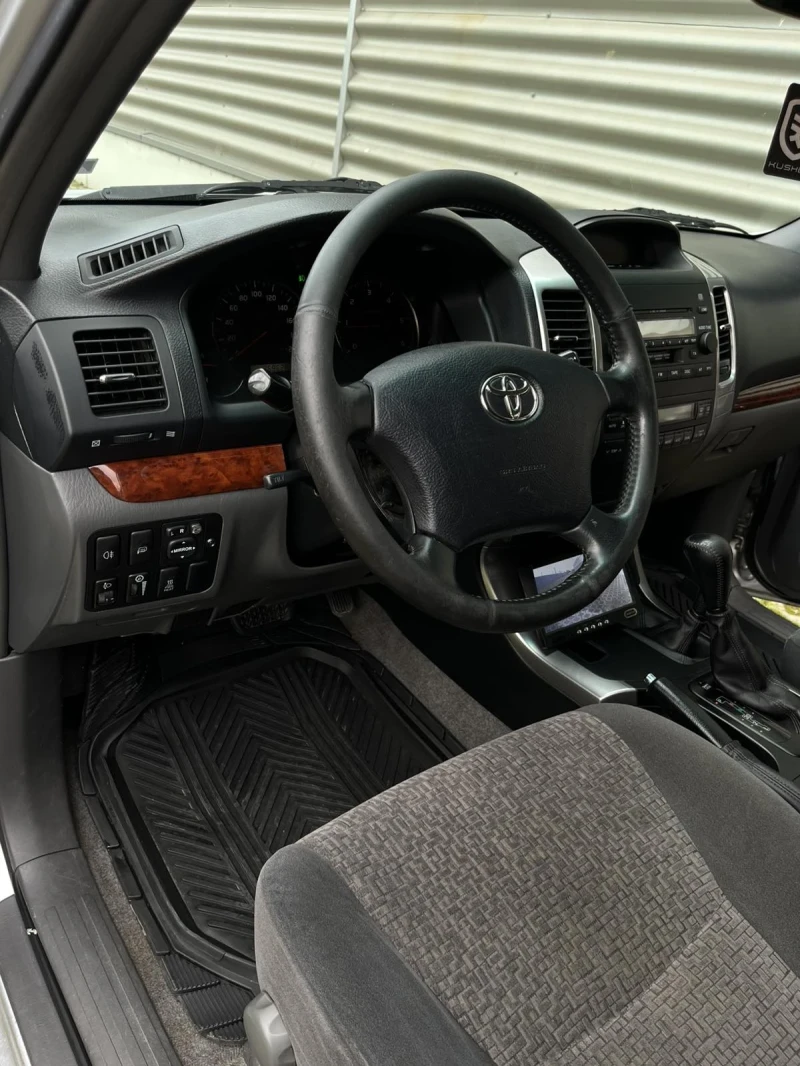 Toyota Land cruiser, снимка 14 - Автомобили и джипове - 52734756