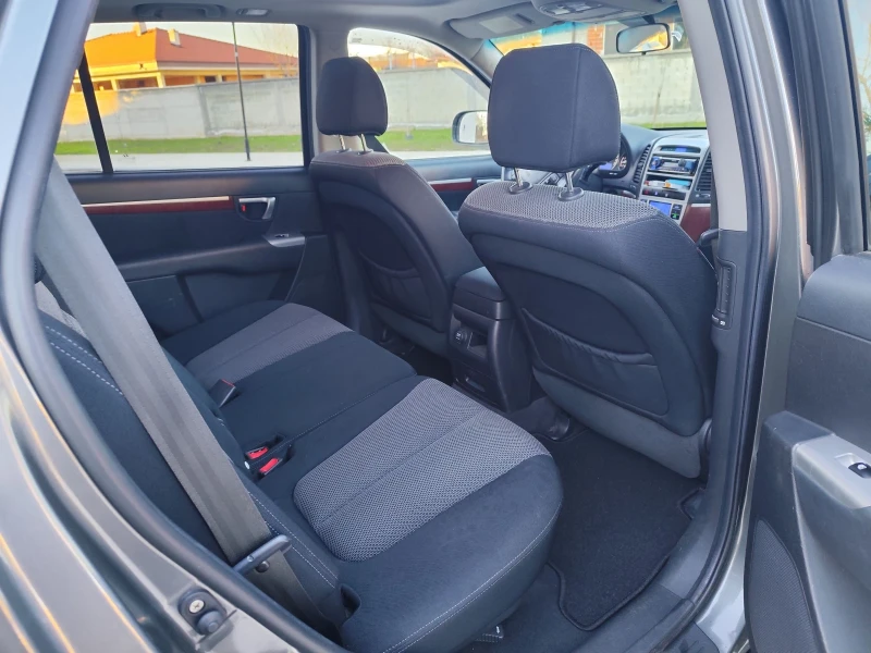 Hyundai Santa fe 2.7 V6, снимка 7 - Автомобили и джипове - 52934521