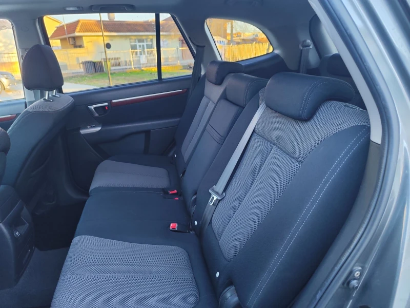 Hyundai Santa fe 2.7 V6, снимка 11 - Автомобили и джипове - 52934521