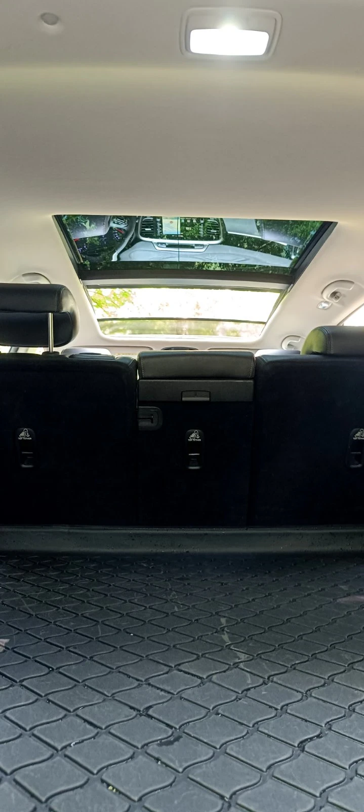 Kia Sorento, снимка 10 - Автомобили и джипове - 55019314