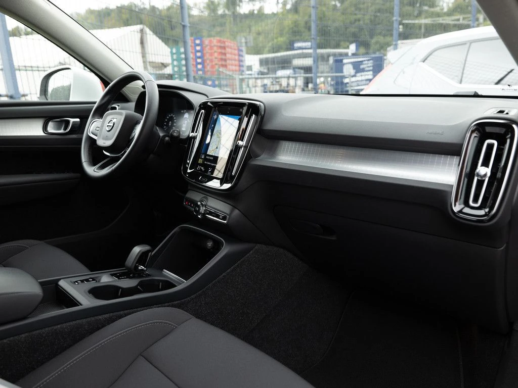 Volvo XC40 T5/261HP/INSCRIPTION/LED/NAVI/CAM/267vpr | Mobile.bg   11