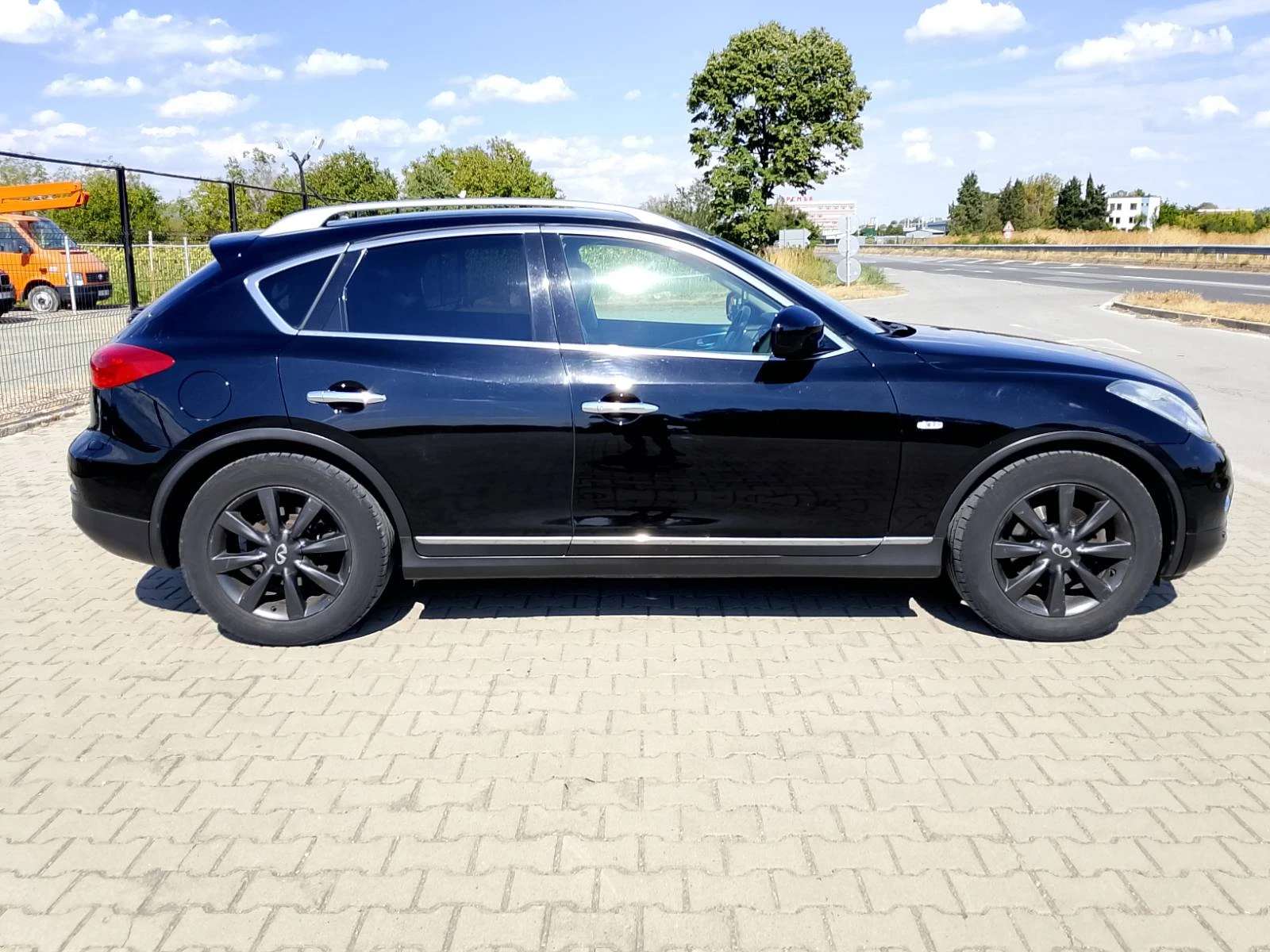 Infiniti Ex37 3.7i - изображение 3