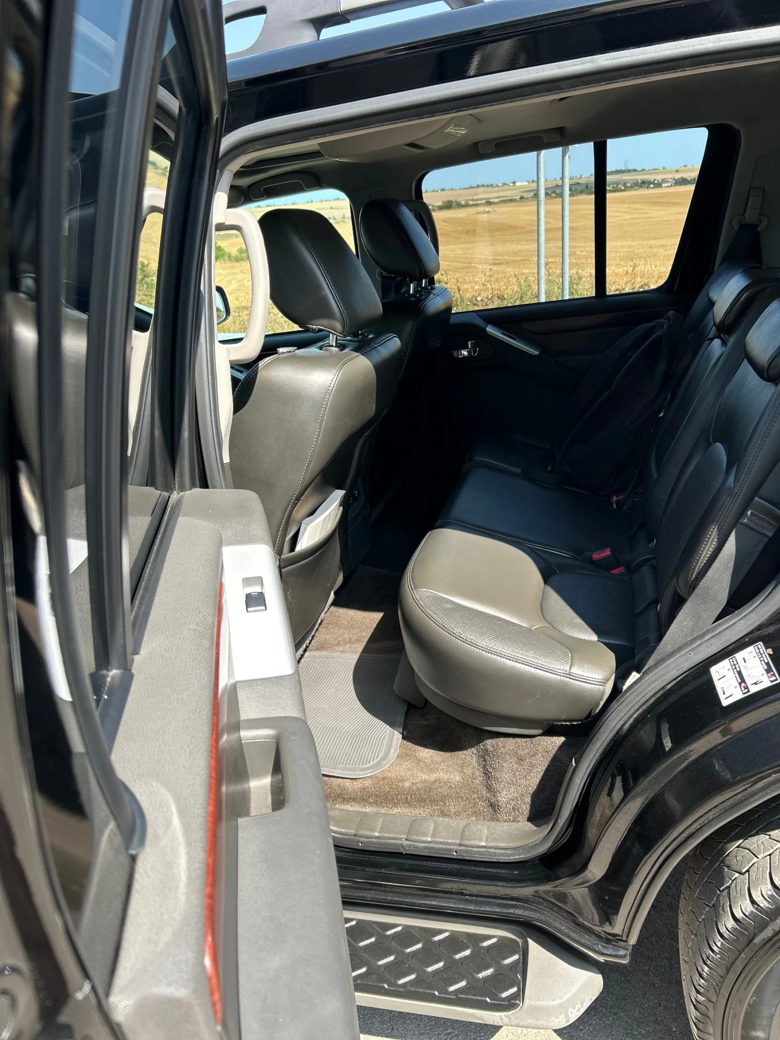 Nissan Pathfinder 5.6 V8 LE/ LPG - изображение 8